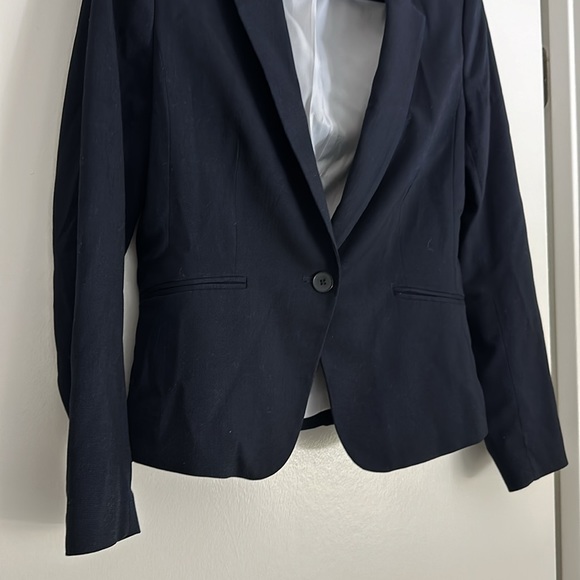 H&M navy blue blazer - Picture 3 of 6